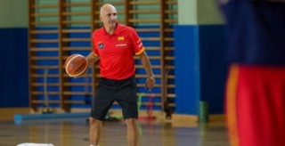 AGRADECIMIENTO A ENRI SALINAS POR COMPARTIR SU MEDALLA DE  CAMPEÓN DEL MUNDO CON LOS JUGADORES/AS DE EBG